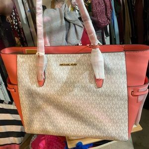 Brand new Michael kors tote !